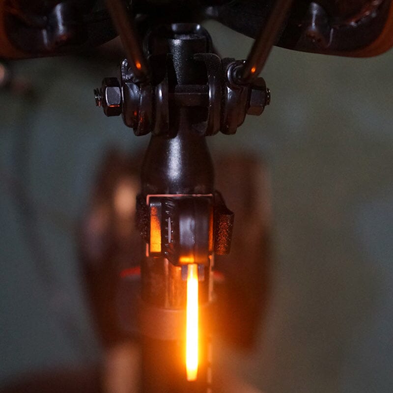 Cadeau idéal : Feu arrière LED pour vélo — sécurité et visibilité maximales 🚴✨ À moitié prix aujourd'hui seulement !