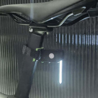 Cadeau idéal : Feu arrière LED pour vélo — sécurité et visibilité maximales 🚴✨ À moitié prix aujourd'hui seulement !