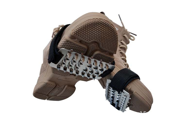 Crampons 26 Dents en Acier de Manganèse 🥾 | Plaques Antidérapantes en Acier Inoxydable ⚙️ | Performance sur Glace, Neige, Boue et Escalade ❄️🧗 | Compatibles avec Surchaussures