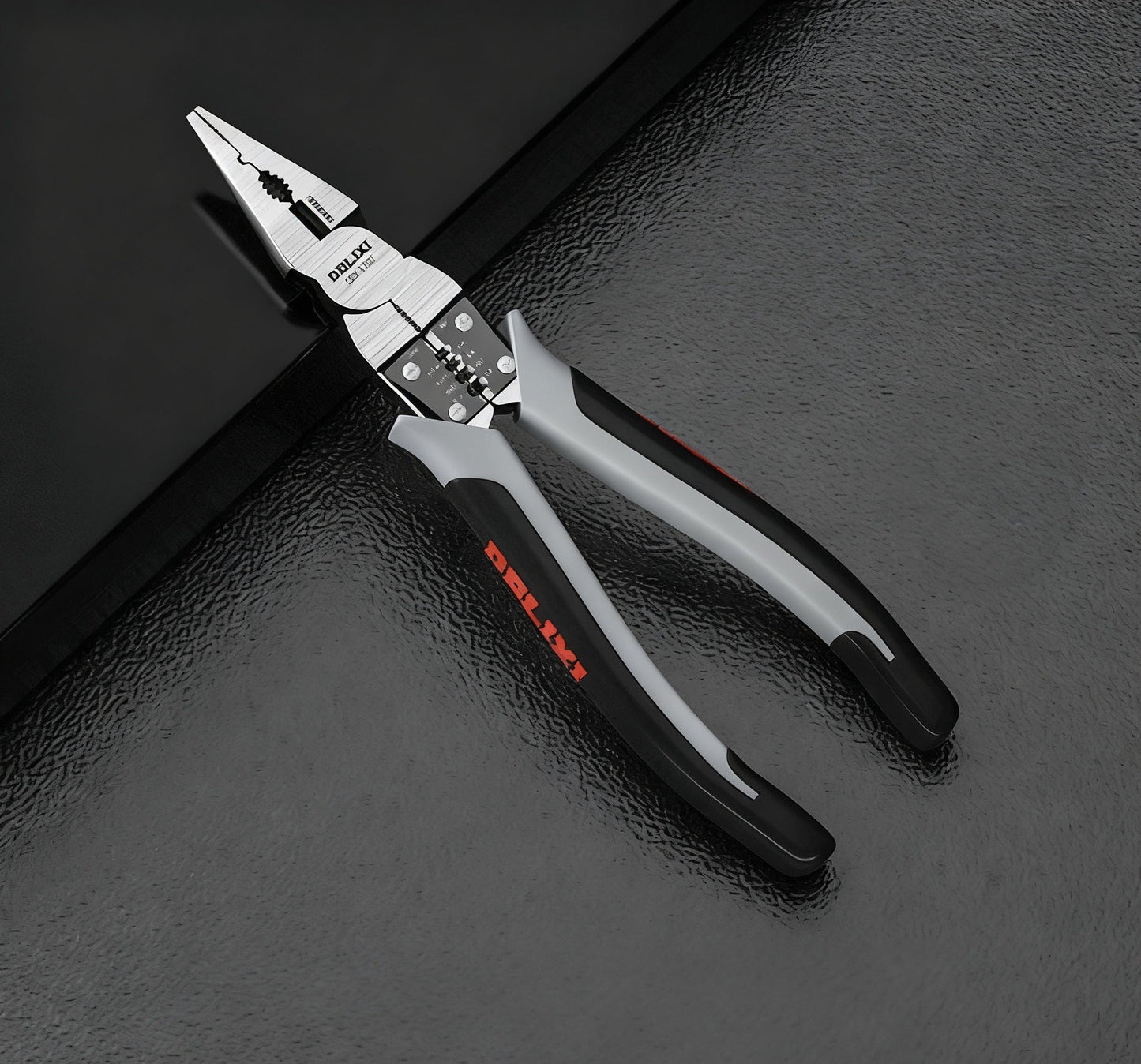 🔧 Profitez de 50% de réduction — Pince Universelle Multifonction de Qualité Industrielle avec Mâchoires Ajustables et Revêtement Antidérapant pour une Prise Maximale 🛠️💪