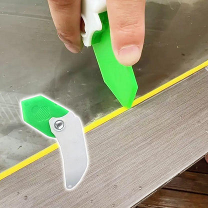 Promo exceptionnelle : Spatule multifonction 9-en-1 pour calfeutrage – polyvalence et précision pour tous vos joints