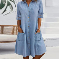 ⭐ 57% de réduction ! ⭐ Mini-robe en denim bleu – col, manches en dentelle, poches latérales. Quand le décontracté rencontre l'élégance ! 💃