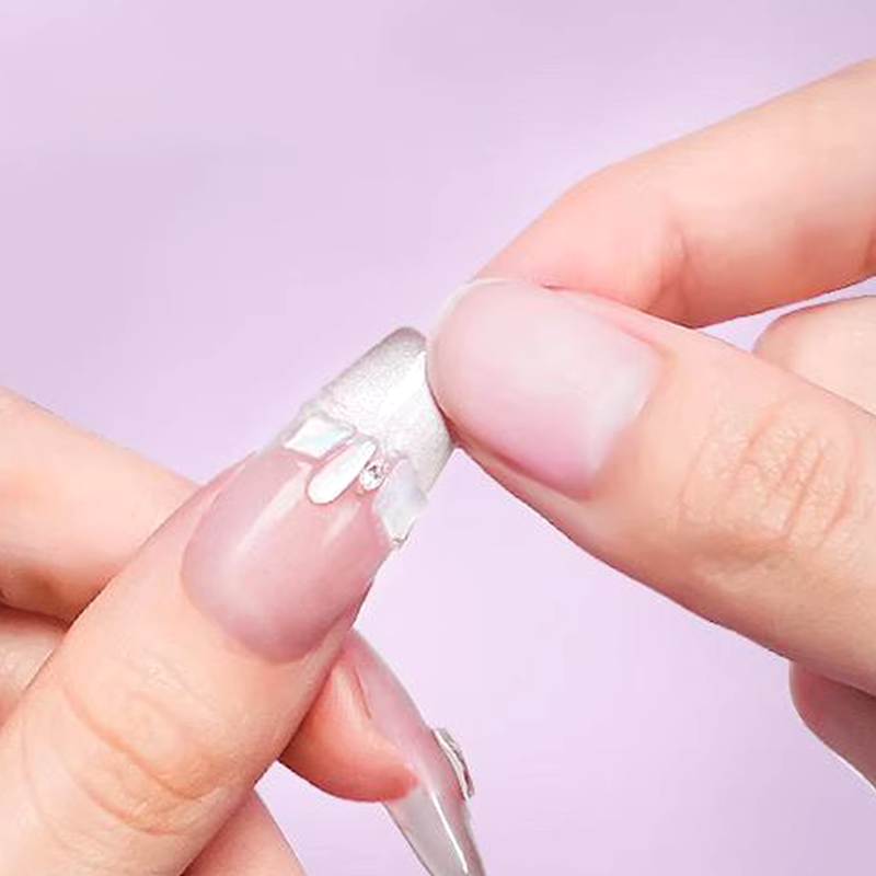 Sérum fortifiant en stylo pour les ongles – formule nourrissante qui prévient les cassures et nourrit le lit de l’ongle