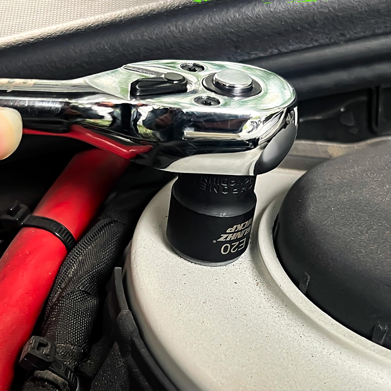 🔧 Jeu de Douilles en Acier CR-V — Robuste et Durable