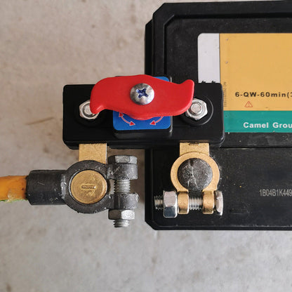 🔥 Réduction exceptionnelle de 50% — Interrupteur de Déconnexion de Batterie pour Voiture (12V-24V), coque ignifuge, parfait pour urgences et maintenance ⚡🚘