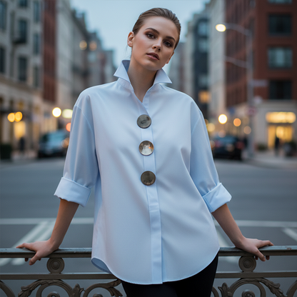 💎 50% DE RÉDUCTION – TEMPS LIMITÉ ! 💎 Chemise Oversize pour Femme avec Boutons Décoratifs – Col Montant, Ourlet Courbé & Polyester Anti-Froissement 👚✨